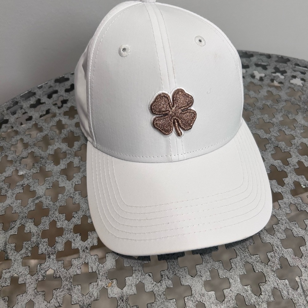 Live Lucky Hat